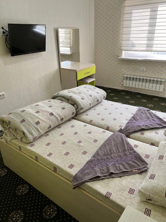 דושאנבה Anisa- Hostel מראה חיצוני תמונה