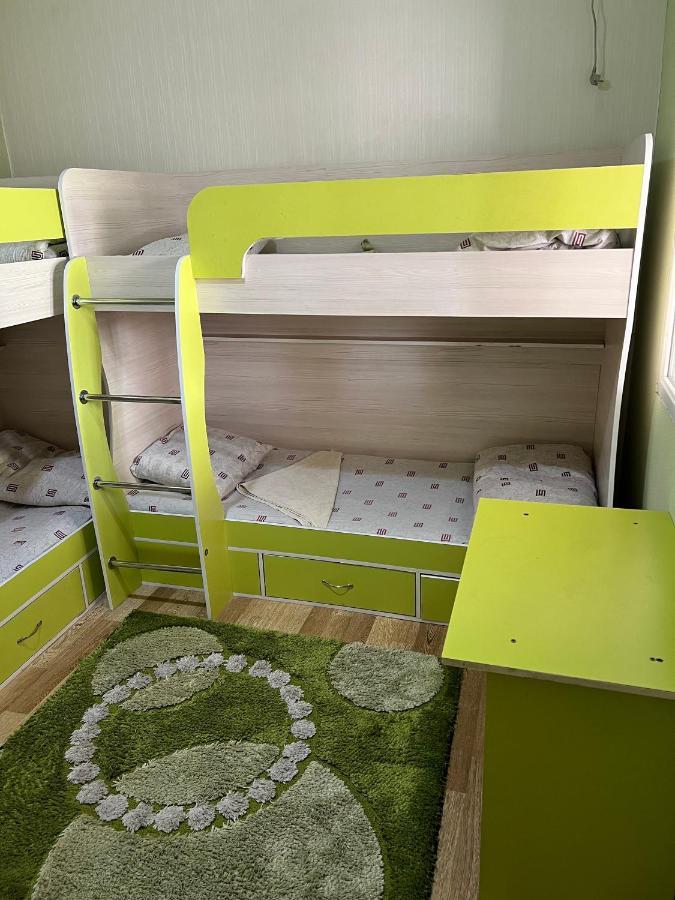 דושאנבה Anisa- Hostel מראה חיצוני תמונה